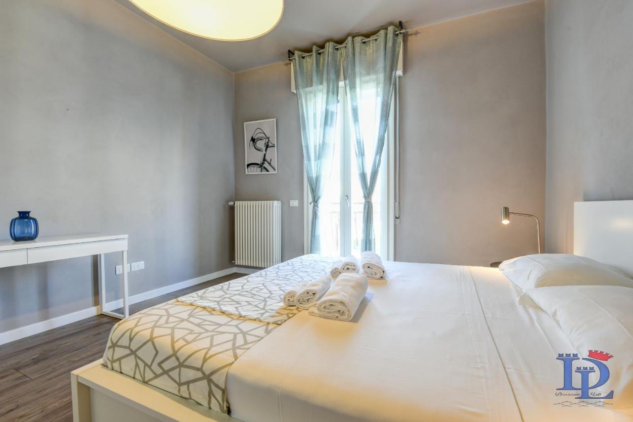 Desenzanoloft Official Partner Marriott Homes & Villas - Bacco Family Apartment Desenzano del Garda Eksteriør billede