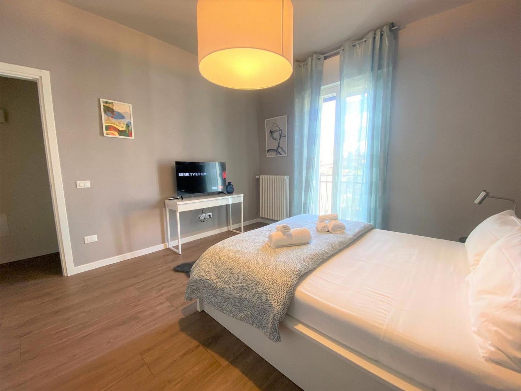 Desenzanoloft Official Partner Marriott Homes & Villas - Bacco Family Apartment Desenzano del Garda Eksteriør billede
